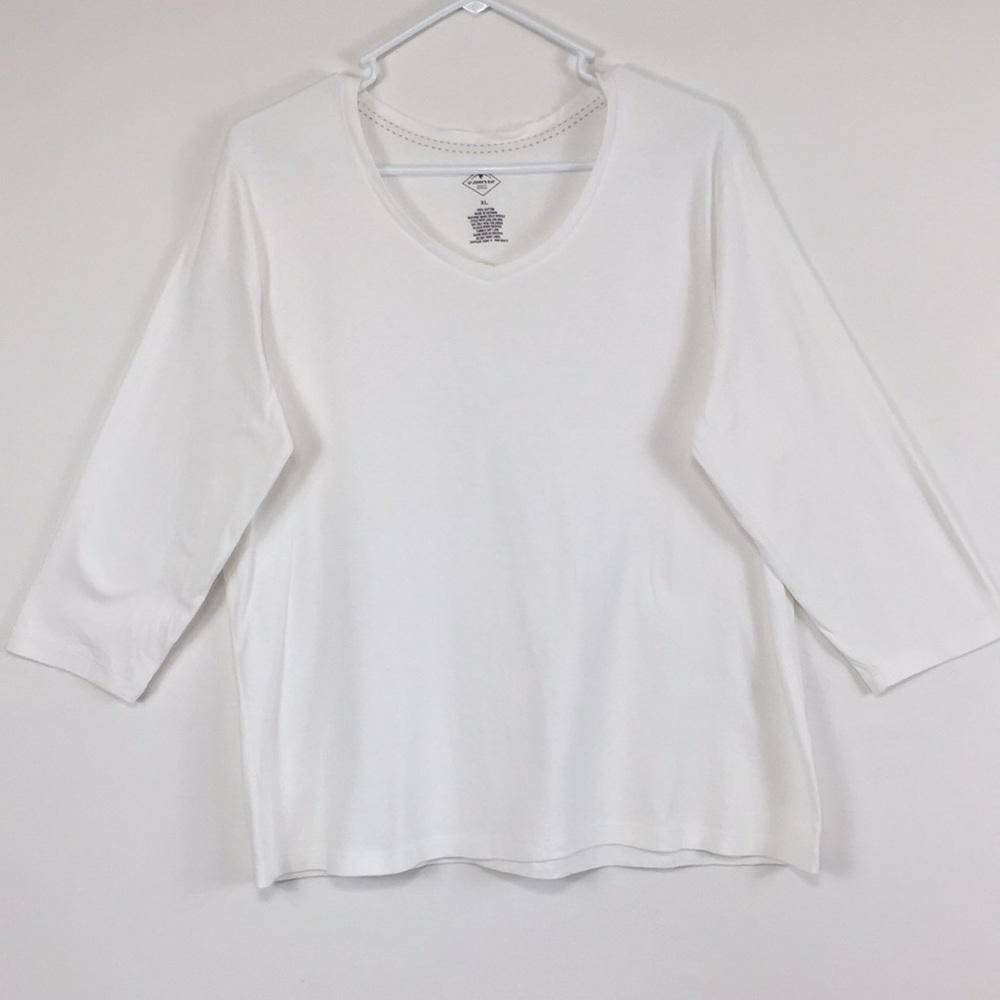 St. John’s Bay White 3/4 Length Sleeve Top /  Tee